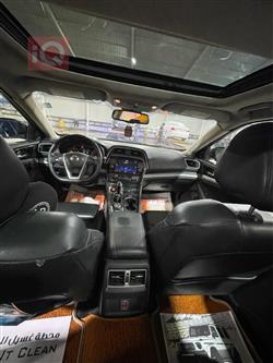 نيسان ماكسيما